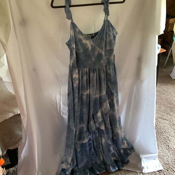 Vine and valley blue tie dye long maxi dress. Sleeveless. Size XL - Picture 3 of 13